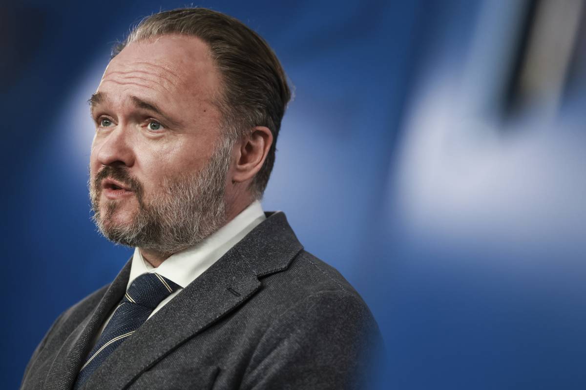 Un comissari de la UE beneeix «actuar» en el mercat dels pisos turístics: «Són un problema enorme»