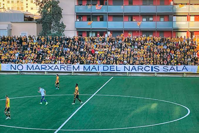 Imatge de la pancarta desplegada durant el Sant Andreu-Reus Reddis