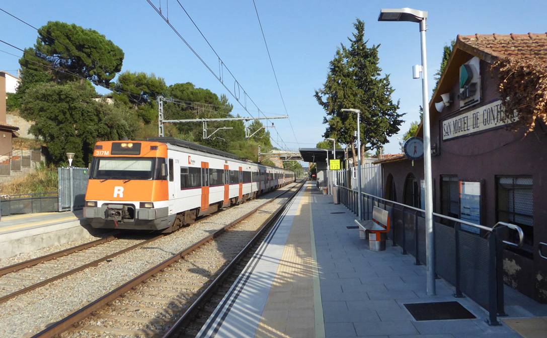 Volen que s’aturin més trens a Viladecavalls