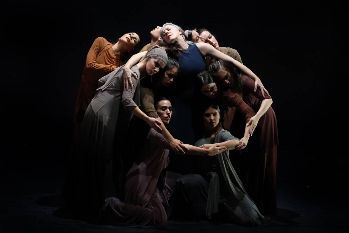 Vuit bailaores acompanyen la coreògrafa a ·De Scheherezade