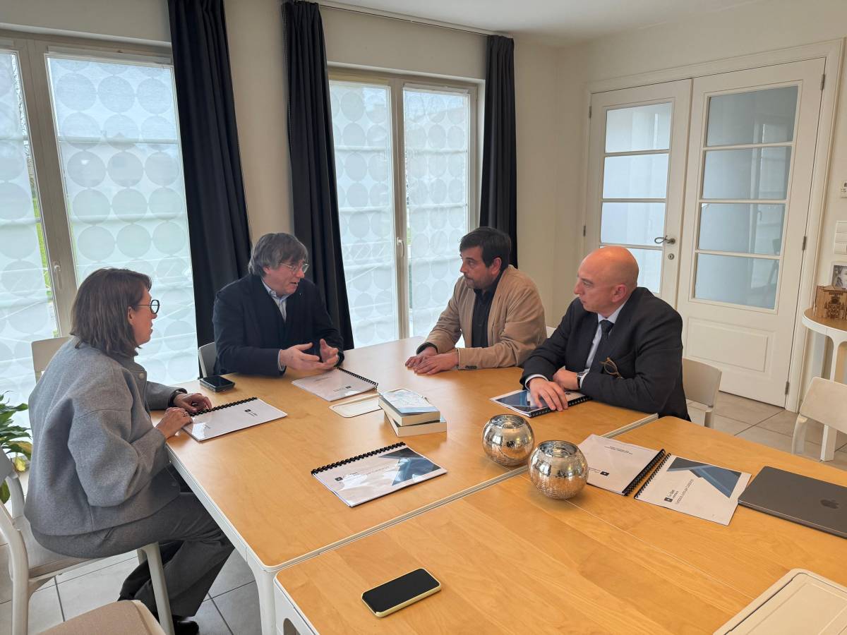 Fundem la República estrena col·lecció de llibres amb vuit discursos de «rauxa i seny»