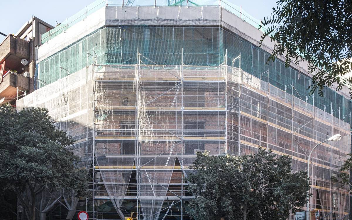 Amposta lidera el desequilibri entre població i habitatge al territori