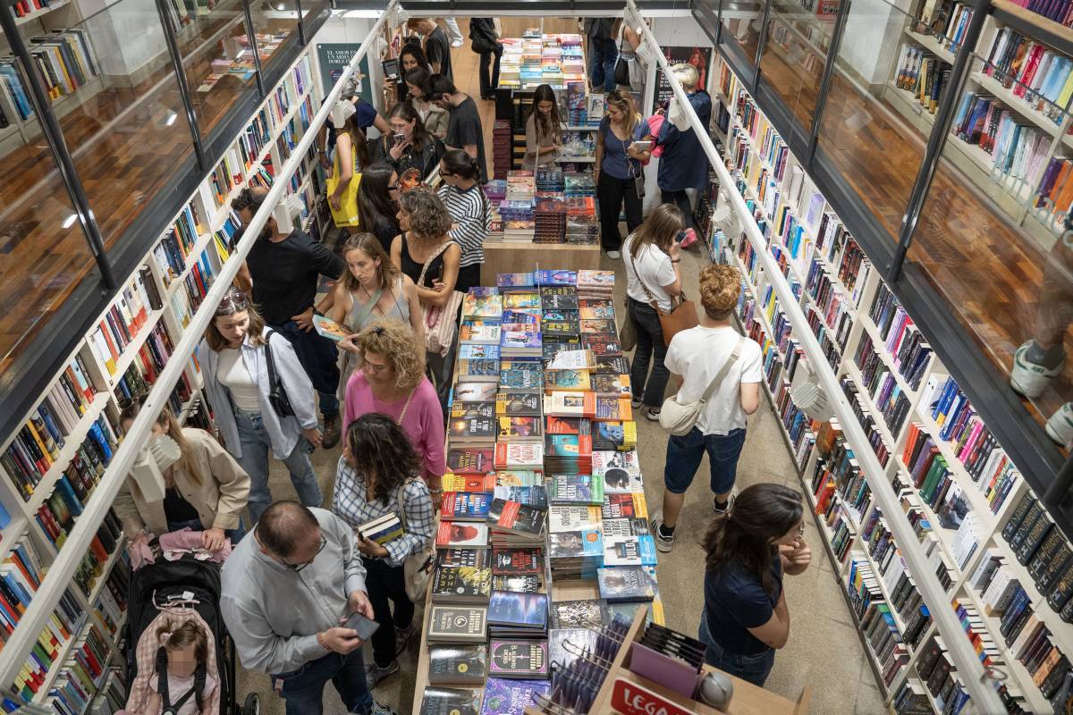 La Diada de Sant Jordi a Terrassa: 321 parades, activitats culturals i desplegament als carrers i barris