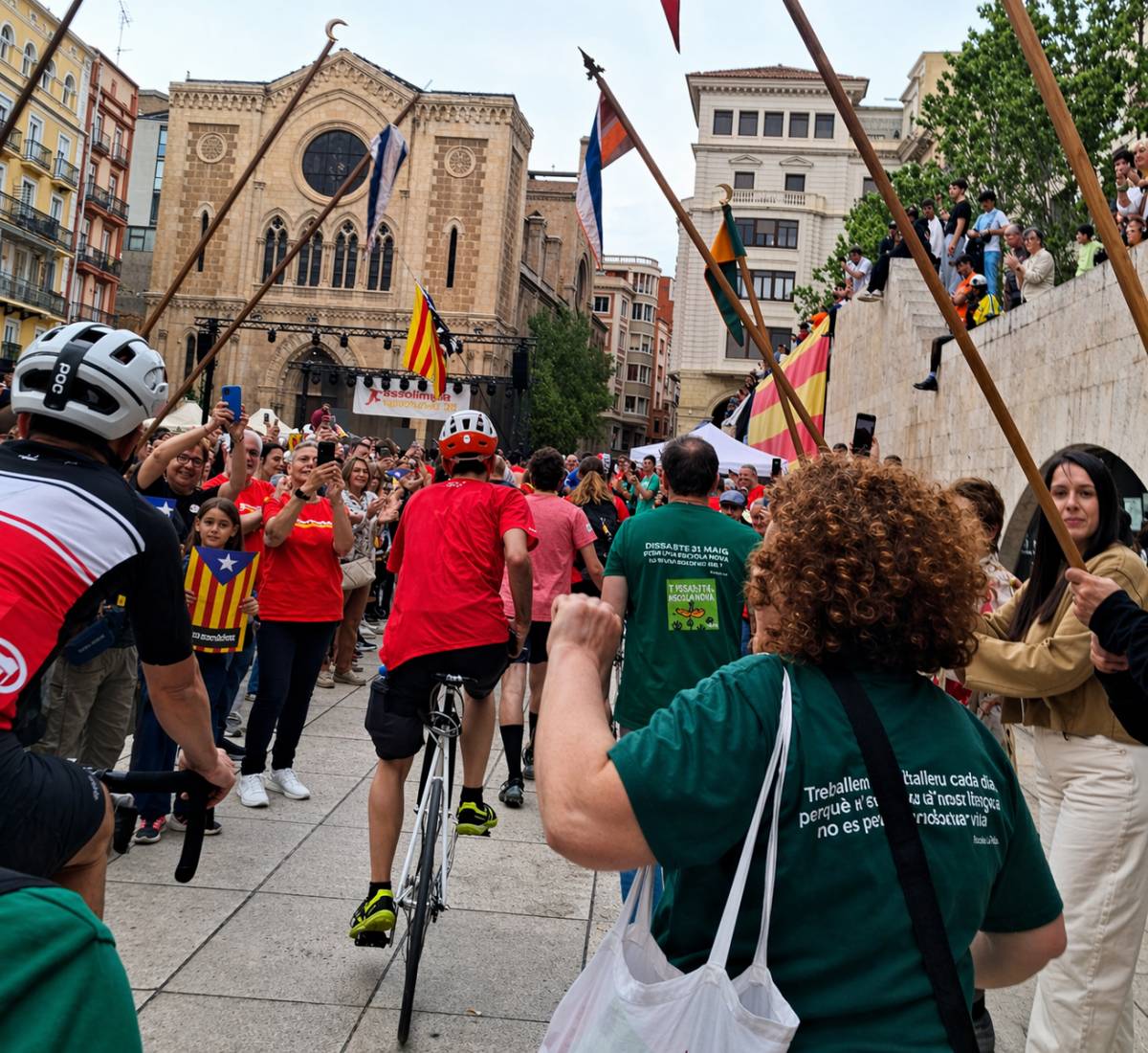 Ni cansats ni callats: Lleida surt al carrer pel Correllengua