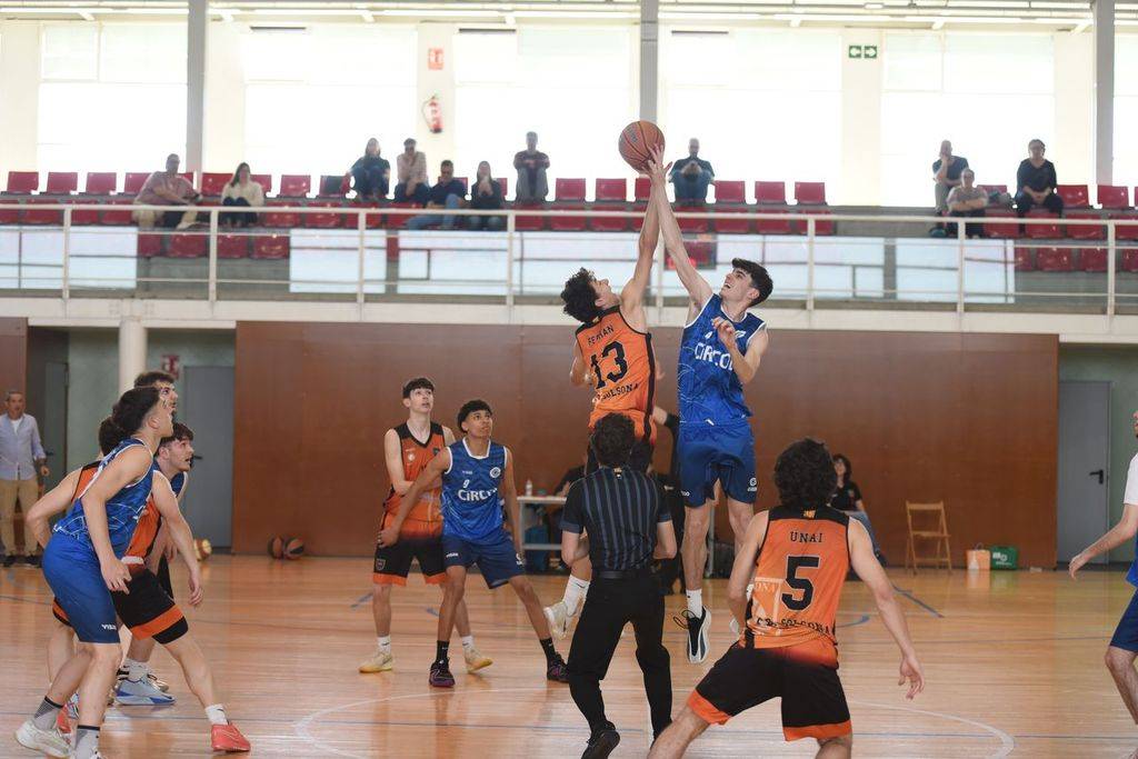 Les cròniques dels partits del CB Solsona 