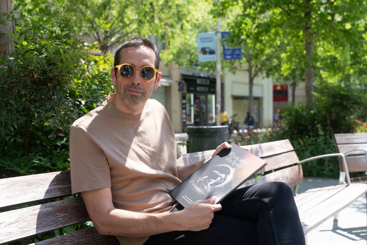 L`Arnau és l`escriptor d``El caçador d`eclipsis`