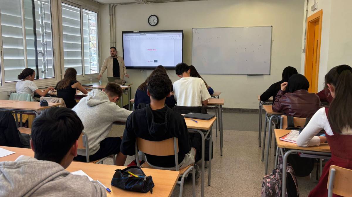 El Col·legi de Periodistes de Catalunya acosta l'educació mediàtica a l'únic  Institut Escola Rural del Solsonès