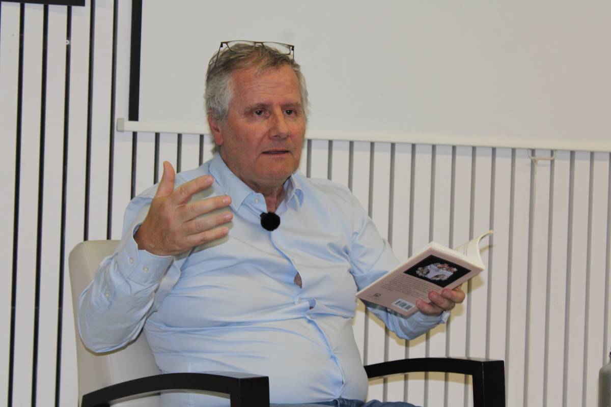 El metge solsoní Antoni Fernández publica una novel·la situada a Sanaüja