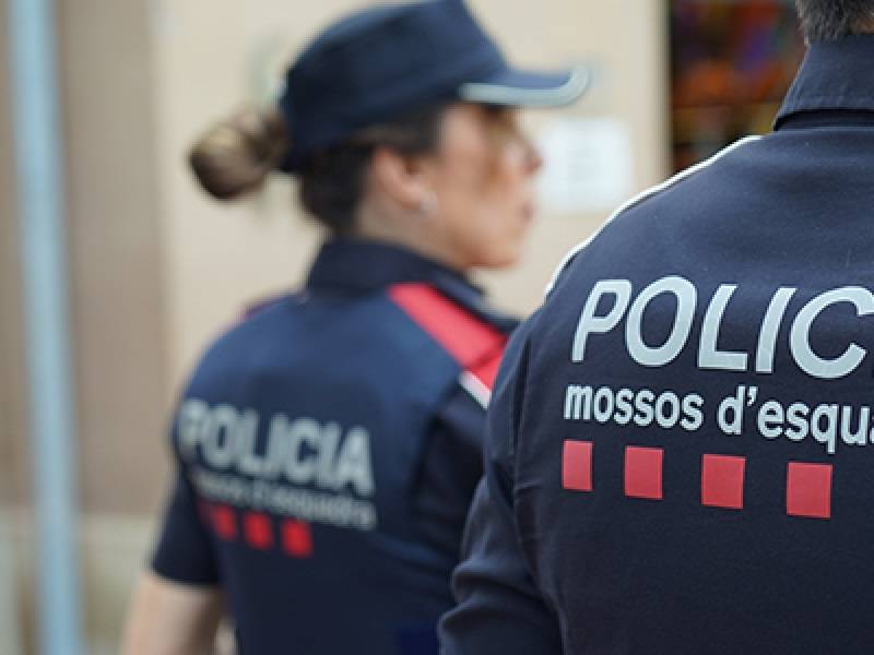 La Generalitat enviarà mossos de paisà a les escoles per fer prevenció i acompanyament