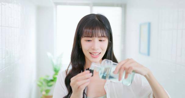 Les esbandides bucals poden provocar hipertensió, segons un expert