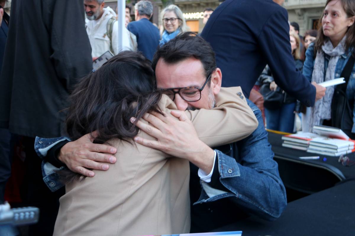 Regina Rodríguez i Òscar Andreu, els més venuts de Sant Jordi