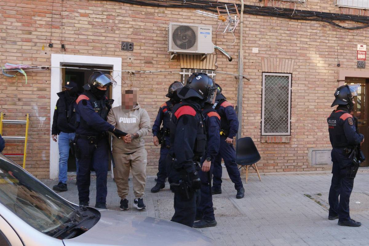 Presó per a cinc dels onze detinguts a Lleida en l'operació contra el tràfic de marihuana i armes