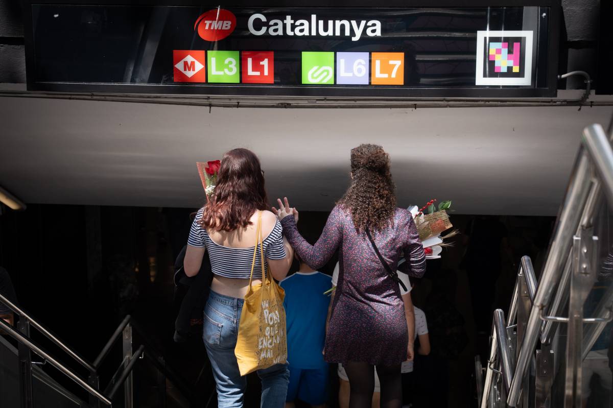 Rècord històric de passatgers al metro de Barcelona i als Ferrocarrils per Sant Jordi