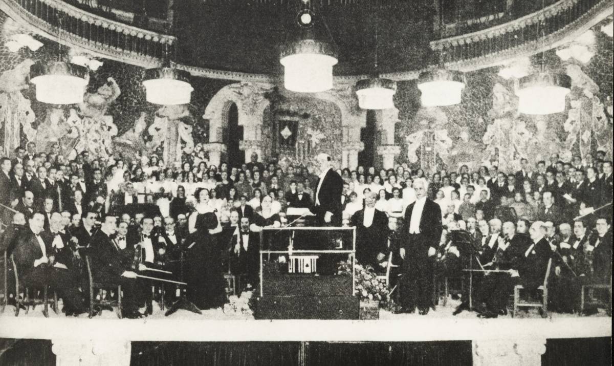 Concert de l'orquestra de Pau Casals amb Conxita Badia als anys 1930 - Fons Conxita Badia-Biblioteca de Catalunya
