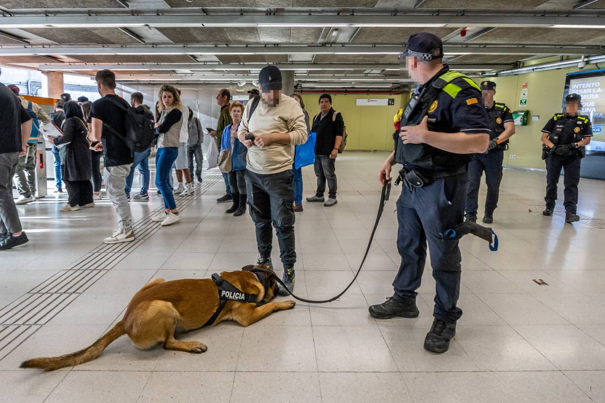 Pla Kanpai a l'estació de Renfe Sabadell Nord  - JUANMA PELÁEZ