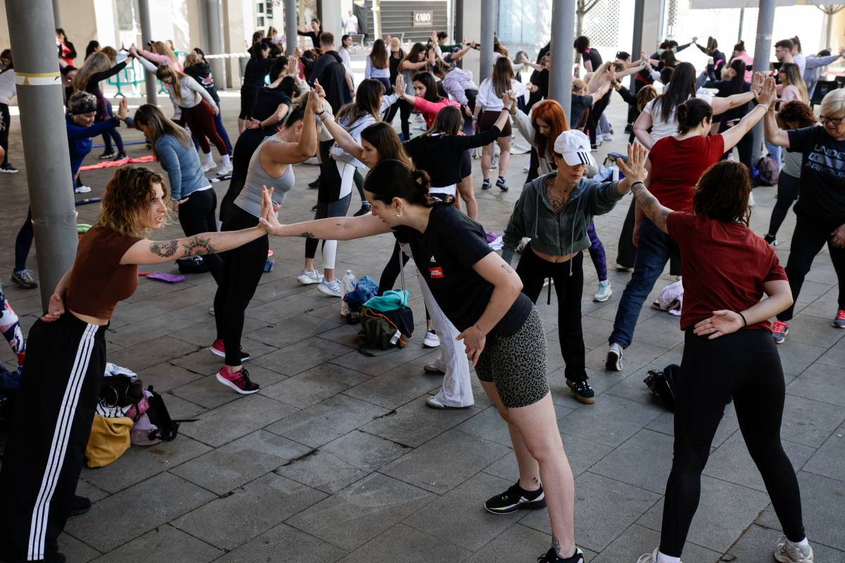 La sessió d'activitat física ha estat centrada en el treball del sòl pelvià - LLUÍS CLOTET