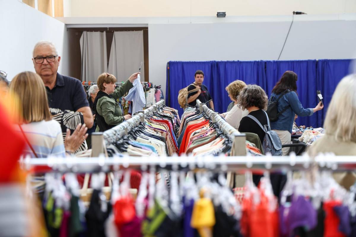 La 21a edició de l'Outlet solidari de la Fundació Cipo - VÍCTOR CASTILLO