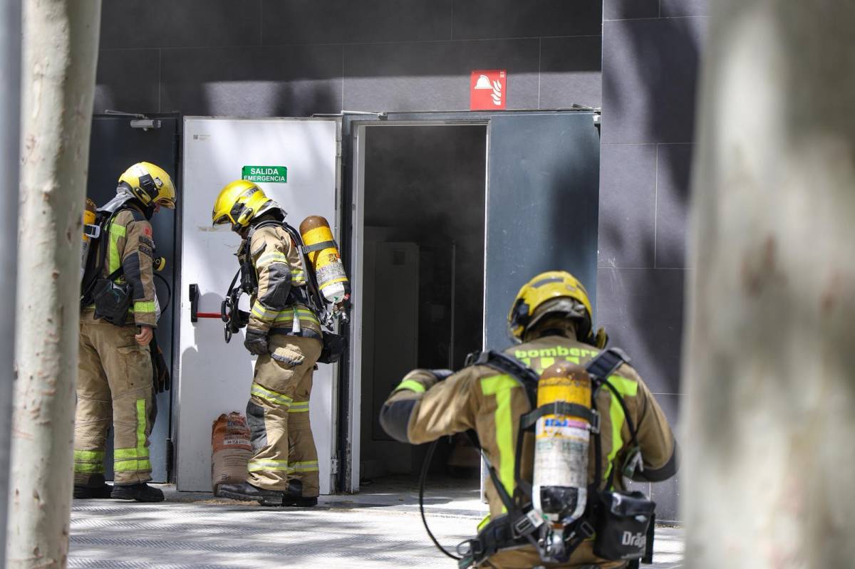 Incendi en un supermercat de l’Eix Macià