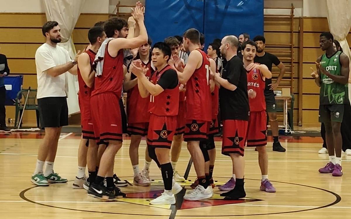 El CB Artés s'imposa amb autoritat al Lloret i consolida el lideratge