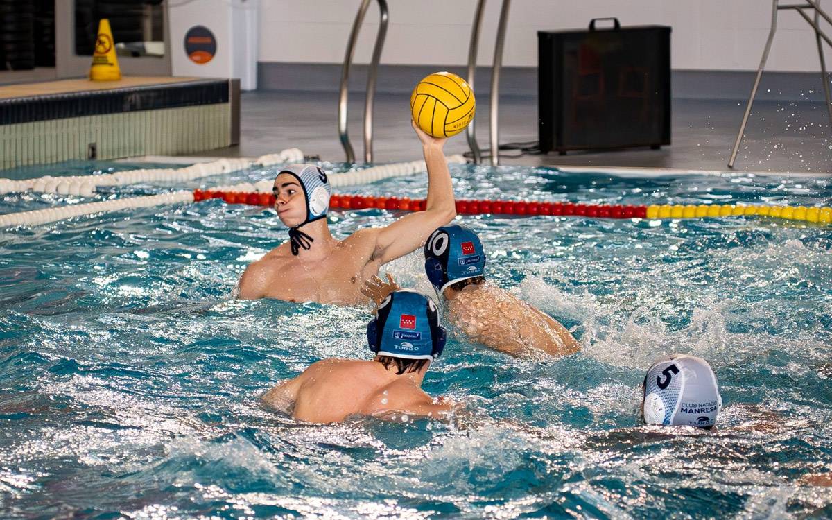 El CN Manresa guanya als penals un partit vibrant davant el Concepción