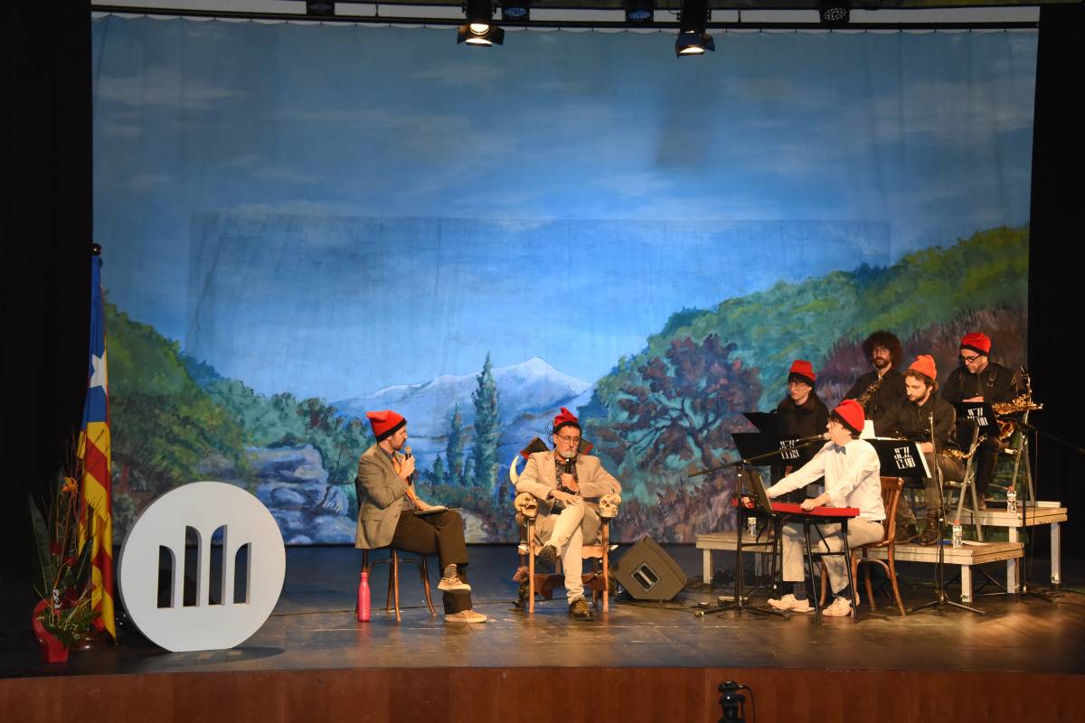 Pòdcast Llegir, conduït per l’Uriol Gilibets i l’Eduard Gener, amb la participació especial del convidat  Xavier Grasset - Lluís Closa 