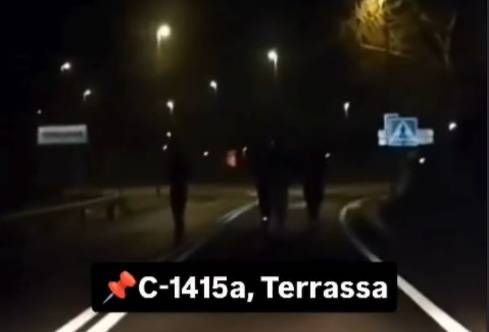 VÍDEO | Usuaris de patinets elèctrics circulen de nit i sense llums per carreteres interurbanes de Terrassa