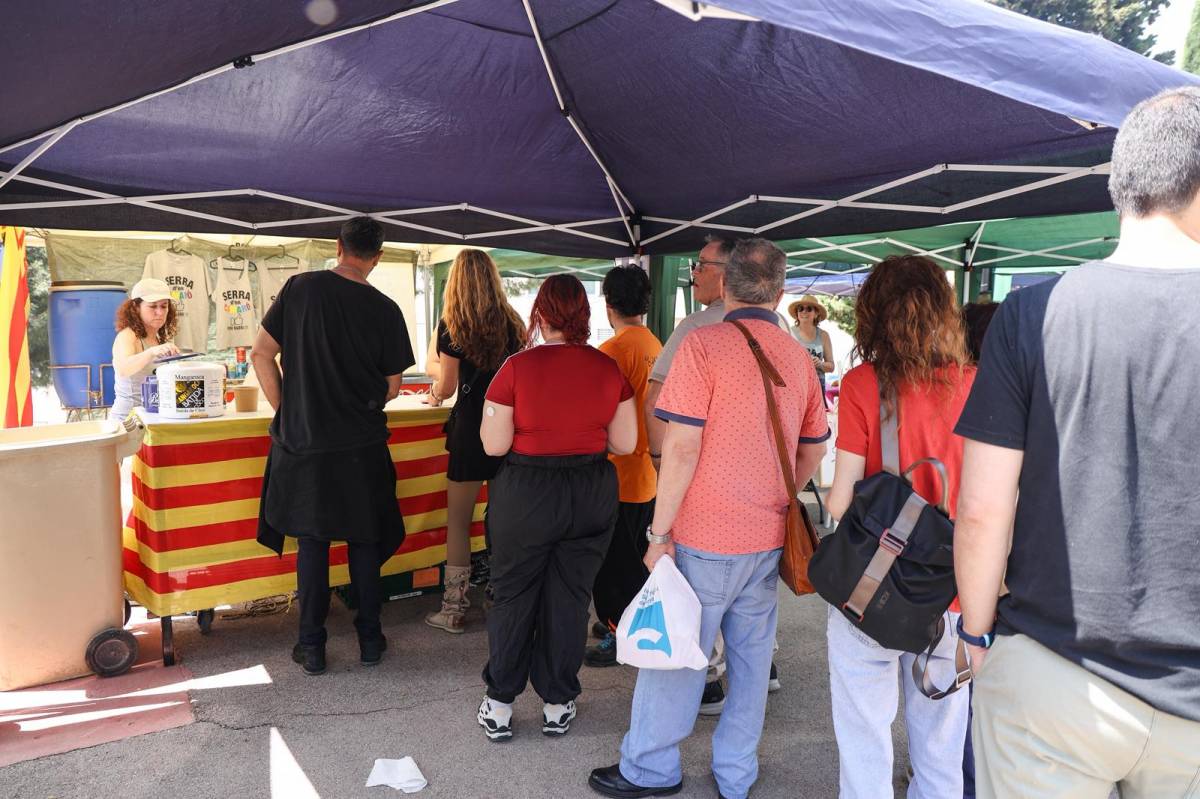 Les 'migas' populars de l’Associació de Veïns de la Serra d’en Camaró - VÍCTOR CASTILLO