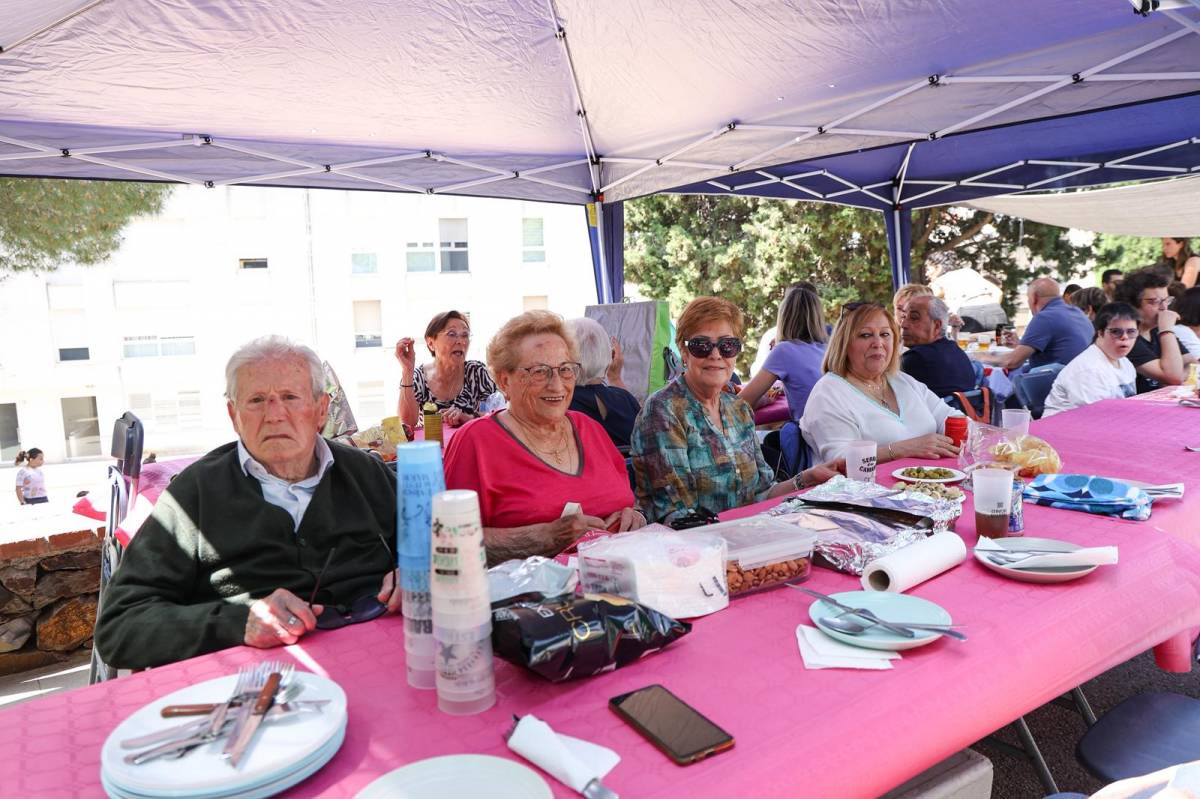 Les 'migas' populars de l’Associació de Veïns de la Serra d’en Camaró - VÍCTOR CASTILLO