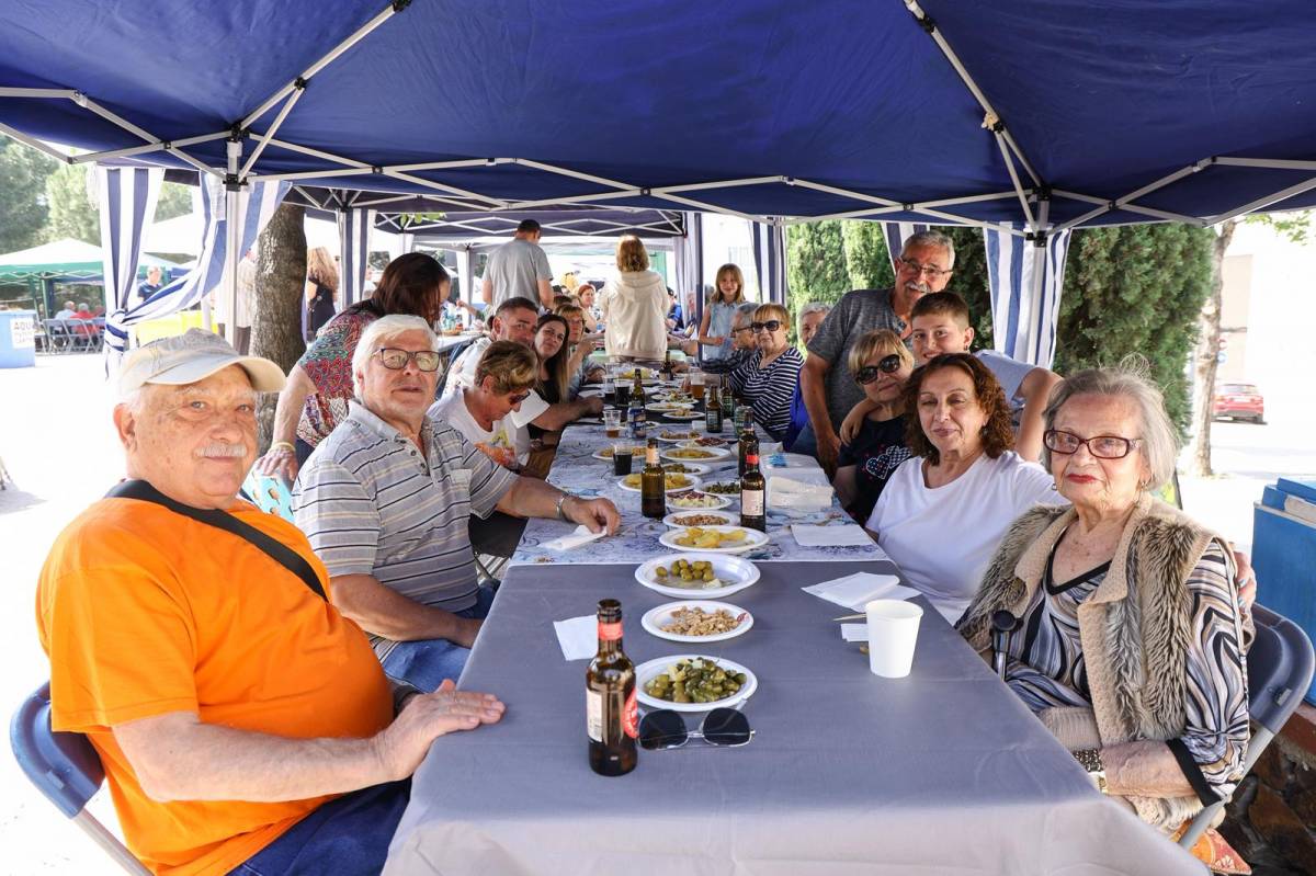 Les 'migas' populars de l’Associació de Veïns de la Serra d’en Camaró - VÍCTOR CASTILLO