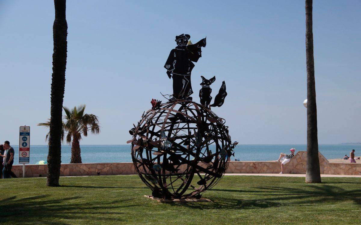 L'Hospitalet de l'Infant complementa la ruta sobre l'univers de l'obra «El Petit Príncep» amb tres noves escultures