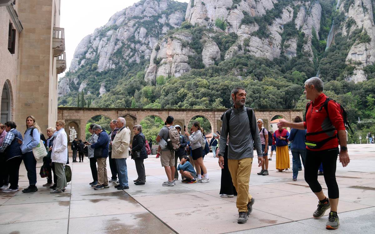 Montserrat celebra la festivitat de la Mare de Déu amb la vista posada en el Papa