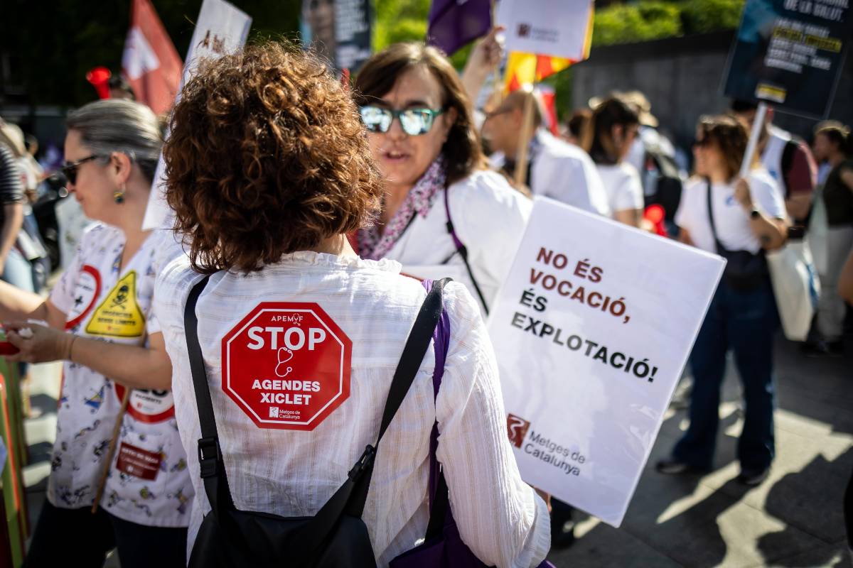 Els metges, durant la desena jornada de vaga des de la tardor - Hugo Fernández