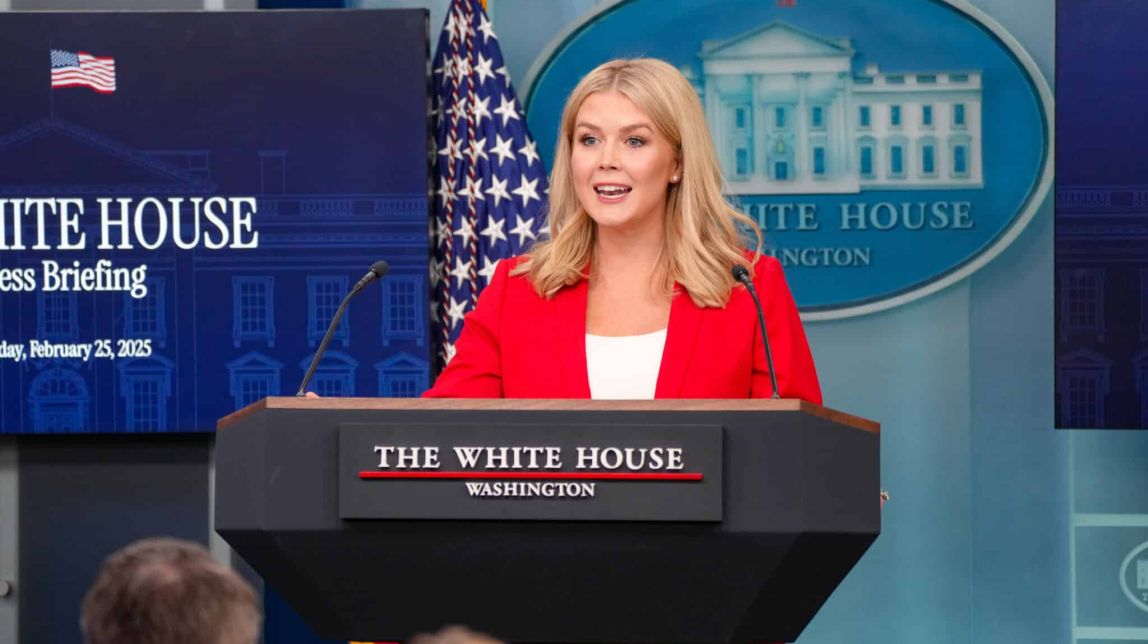 Associated Press, Reuters i Bloomberg es planten contra la Casa Blanca en un moviment inèdit