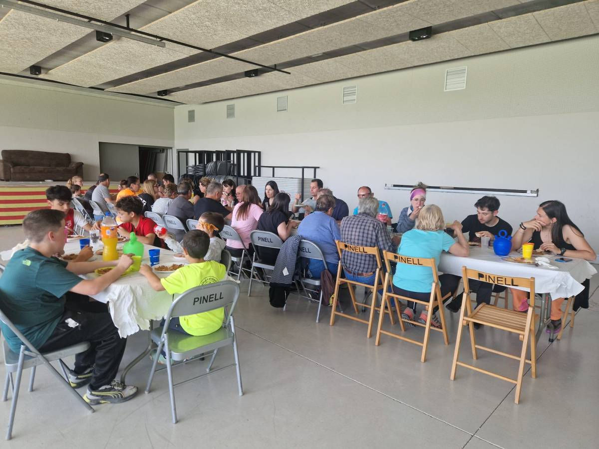 La Caminada Popular de Pinell de Solsonès aplega 125 participants en la  seva 13a de edició 