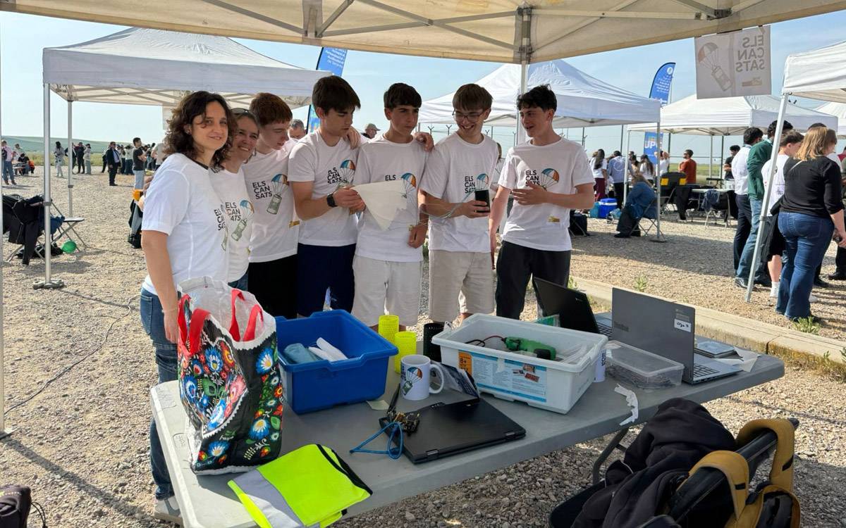 Alumnes de Santpedor creen un mini satèl·lit i participen en un projecte europeu