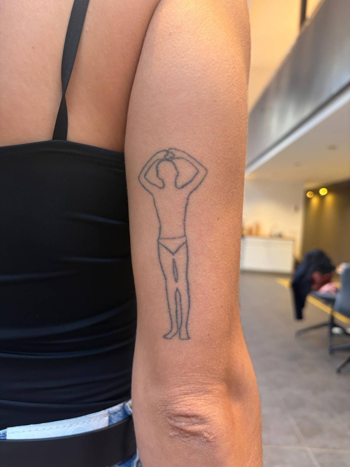 La Joana s`ha tatuat al seu germà