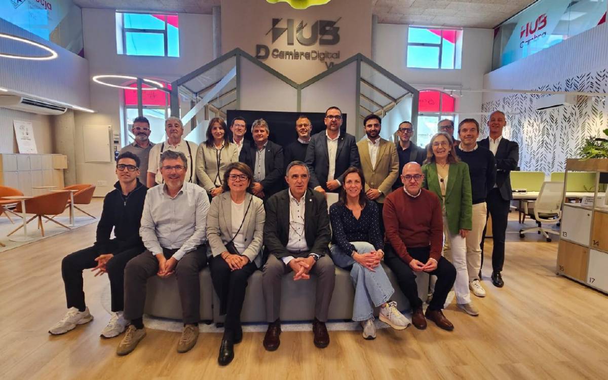 Representants del sector públic i privat analitzen les infraestructures d'Osona i el repte de la contaminació