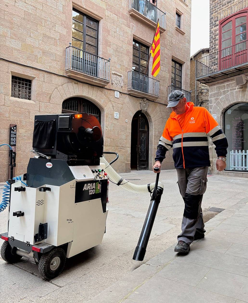 Solsona reforça el manteniment dels parcs infantils i espais verds amb un conveni amb Volem Feina