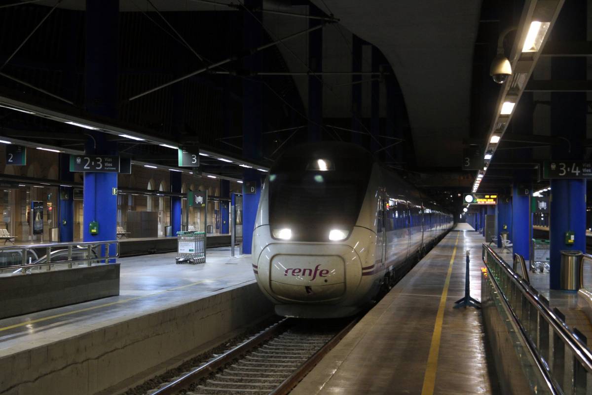 Renfe reactiva l'alta velocitat directa entre Barcelona i el sud després del temporal