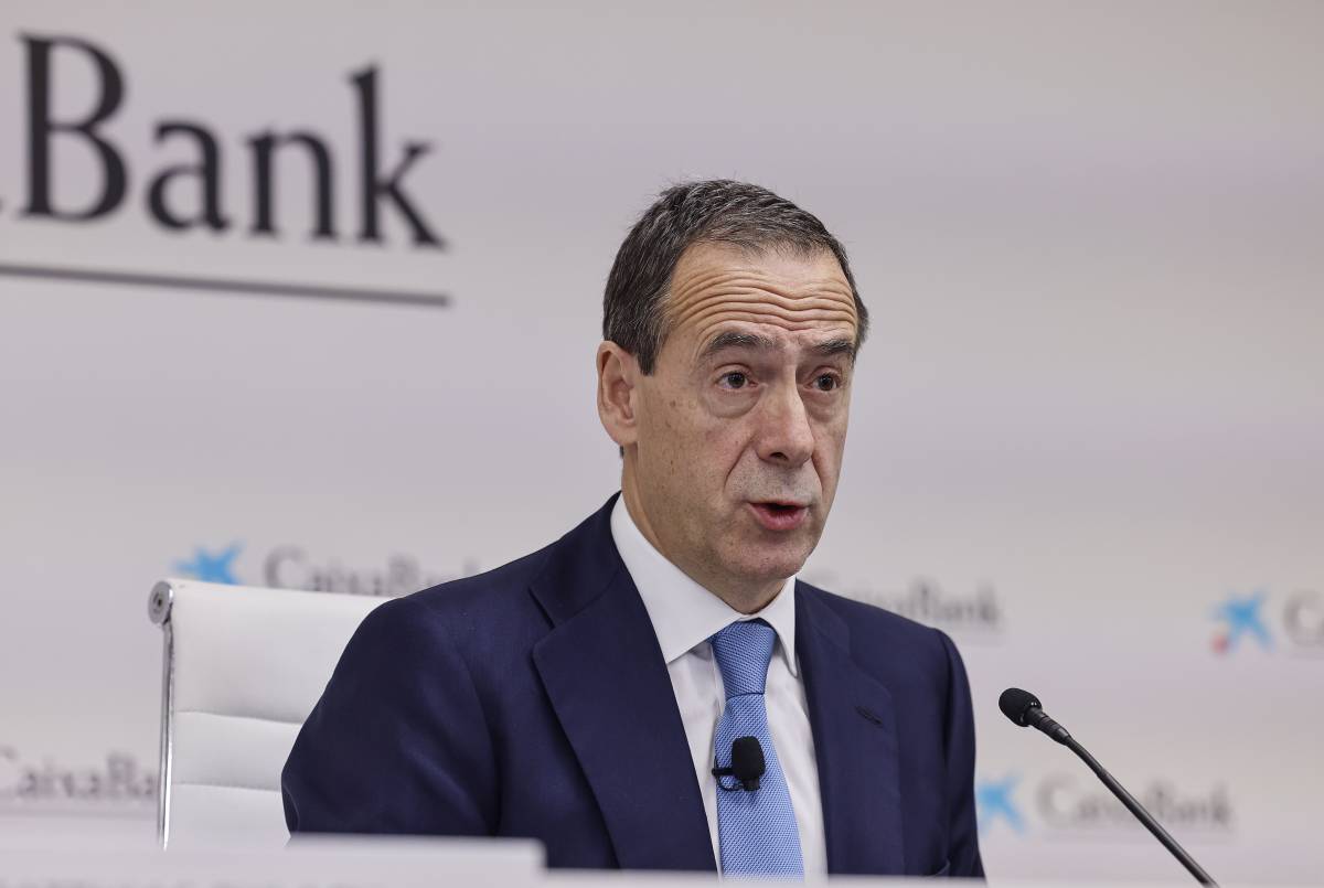 CaixaBank adverteix contra el «populisme de curt termini» sobre la immigració
