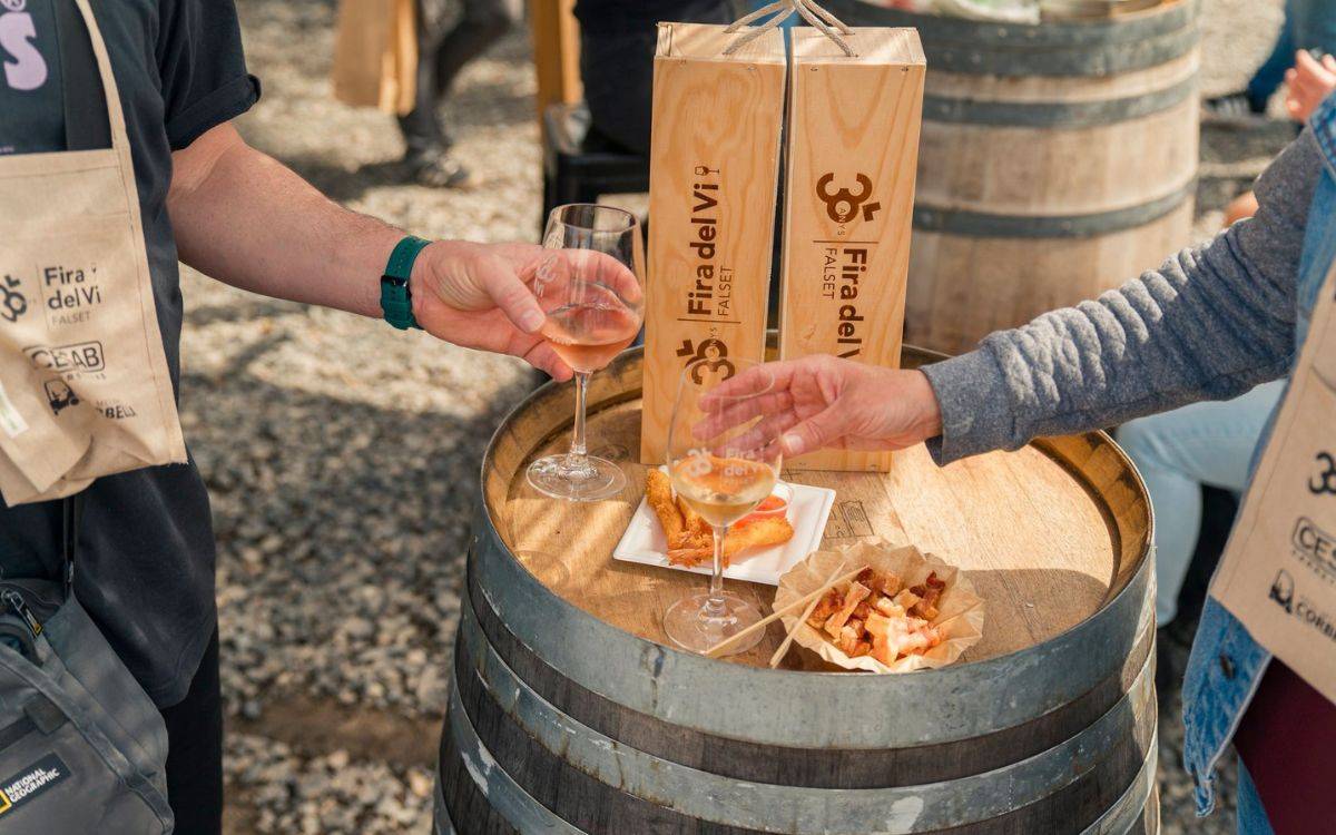 Falset es vesteix amb les millors gales per celebrar la 31a edició de la Fira del Vi