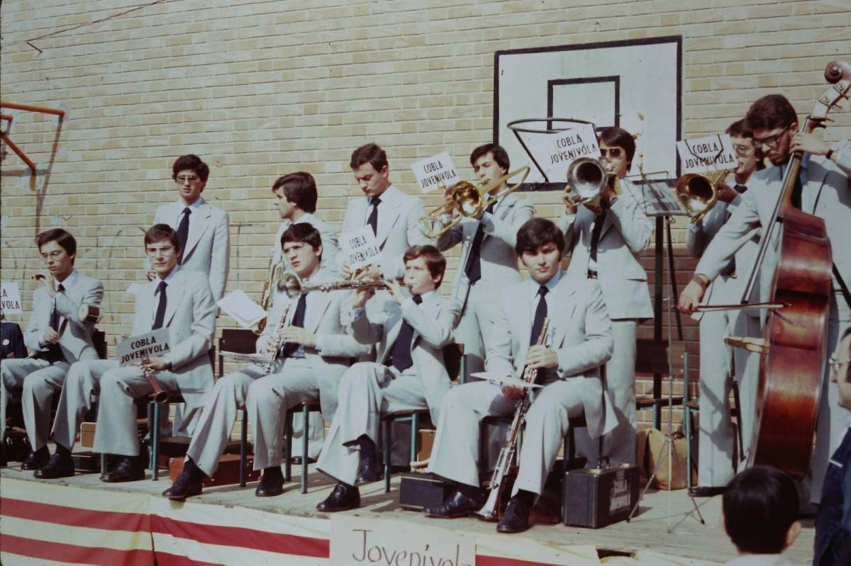La Cobla Jovenívola celebra 50 anys amb un concert amb "megacobla"
