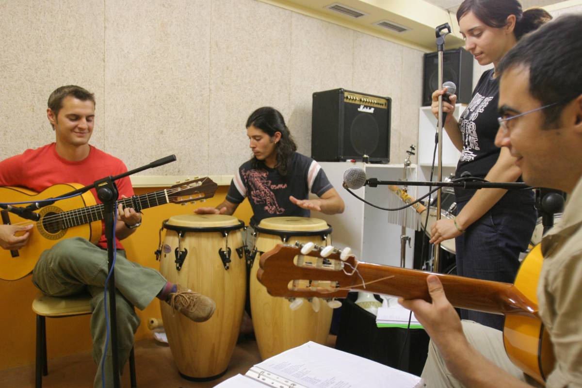Assaig d'una banda als bucs l'any 2006 - Nebridi Aróztegui