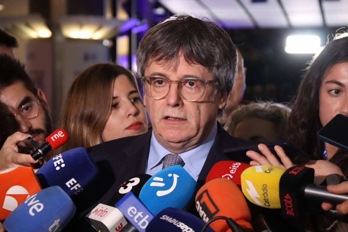 L'expresident Puigdemont critica que el Govern «no vol» corregir la pèrdua de poder adquisitiu de la classe treballadora
