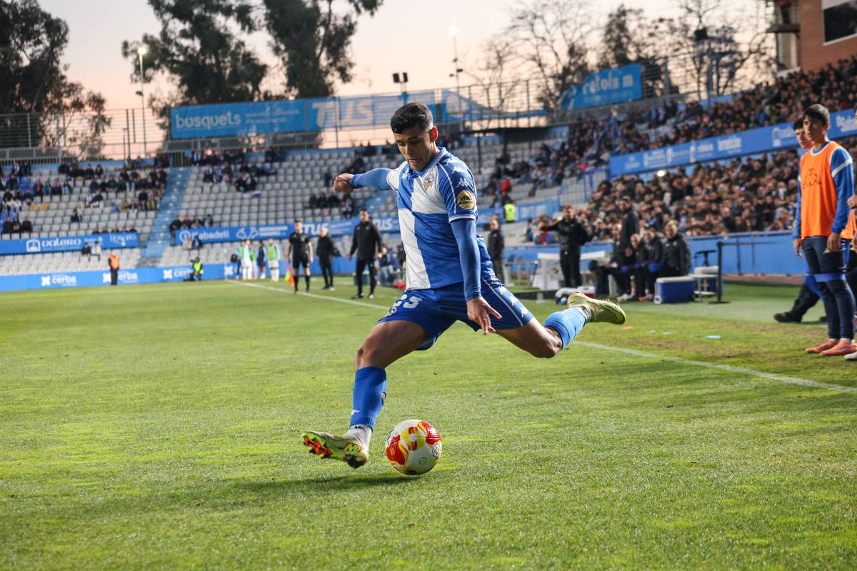 El CE Sabadell defensa el lideratge a casa davant d’un gegant en problemes