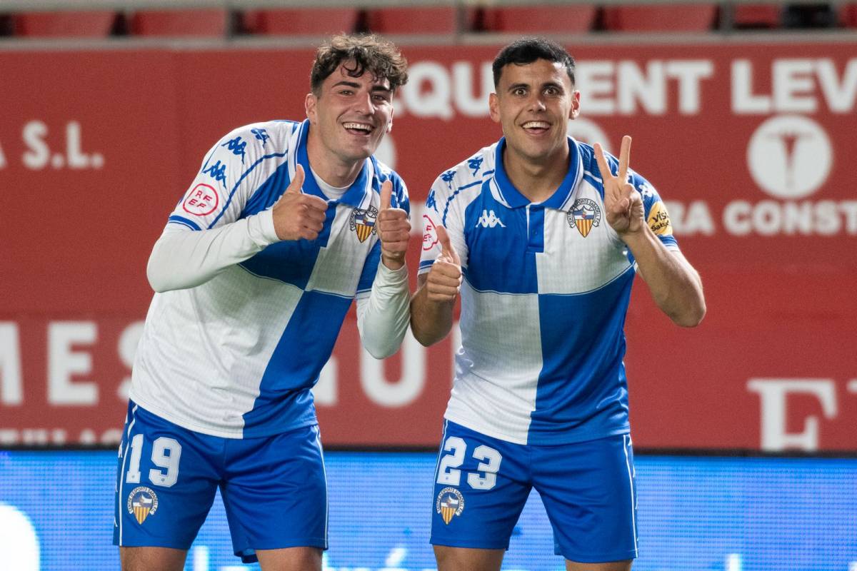 López-Pinto i Priego, en la celebració de l`únic gol del duel de la primera volta