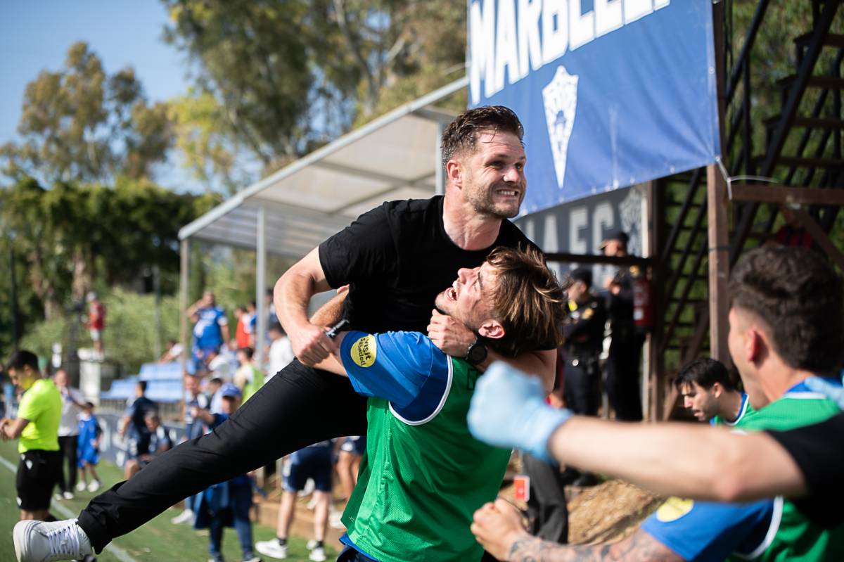 Costa, celebrant el triomf de diumenge passat a Marbella