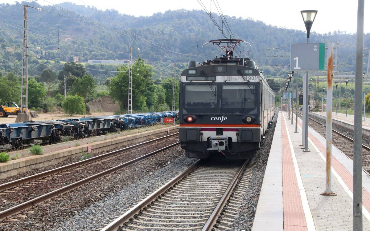 L’R15 reprèn el servei entre Móra la Nova i Reus després de tres mesos, amb poca afluència