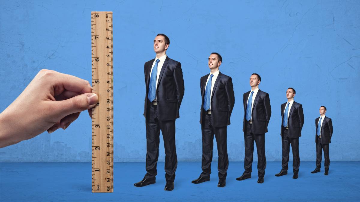 Importa l’alçada? El cos masculí, també sota pressió
