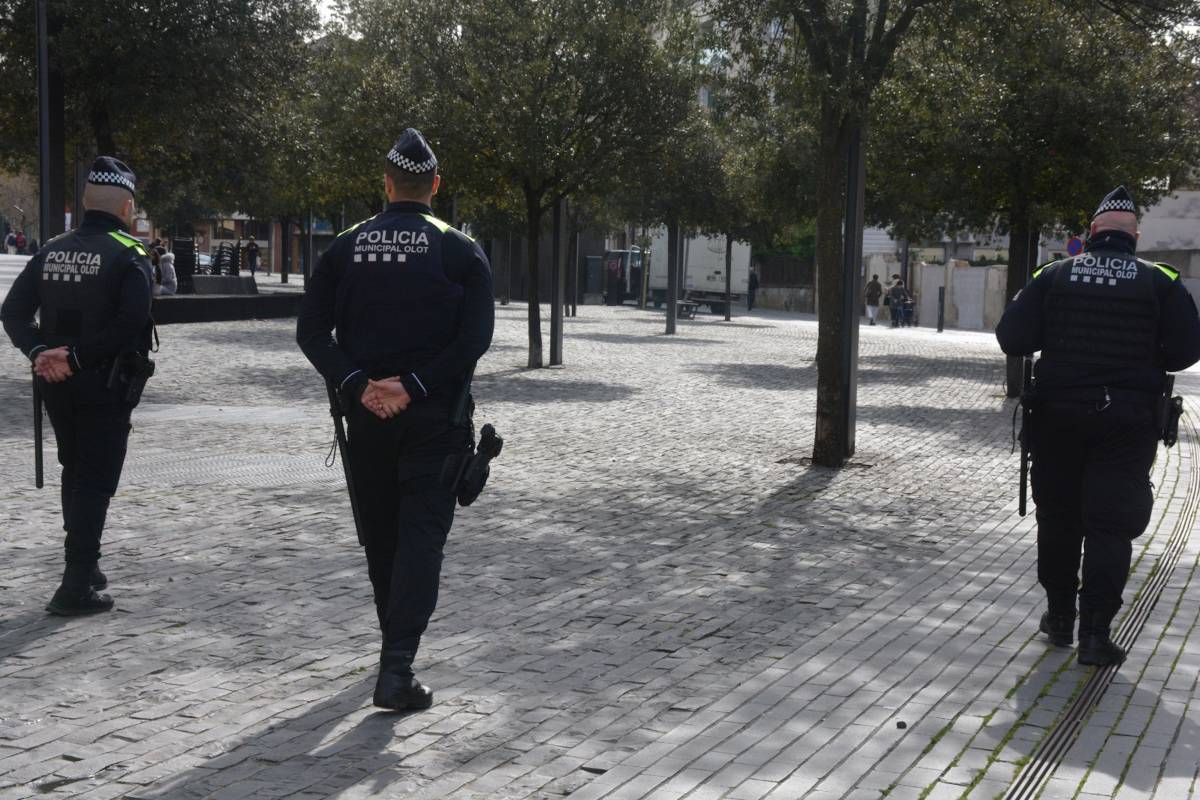Olot incrementa les sancions per beure alcohol al carrer